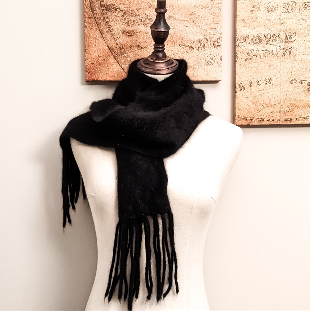 Rabbit Scarf & Beanie in Black - Picture 3 of 3